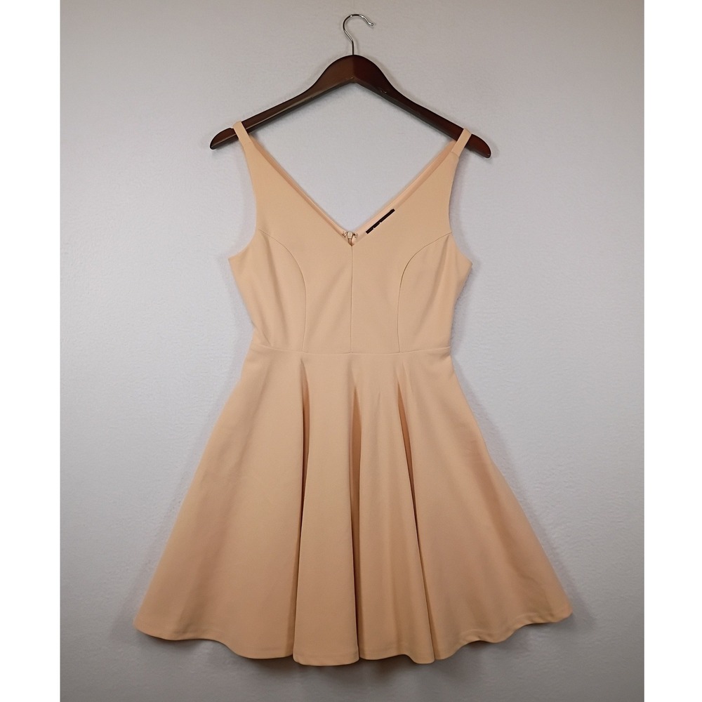 Coquette Lulus Womens Size S Peach V-Neck Pleated Fit & Flare Skater Mini Dress